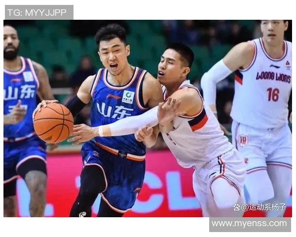 山东与深圳首节对决精彩回顾双方激烈争夺展现篮球魅力